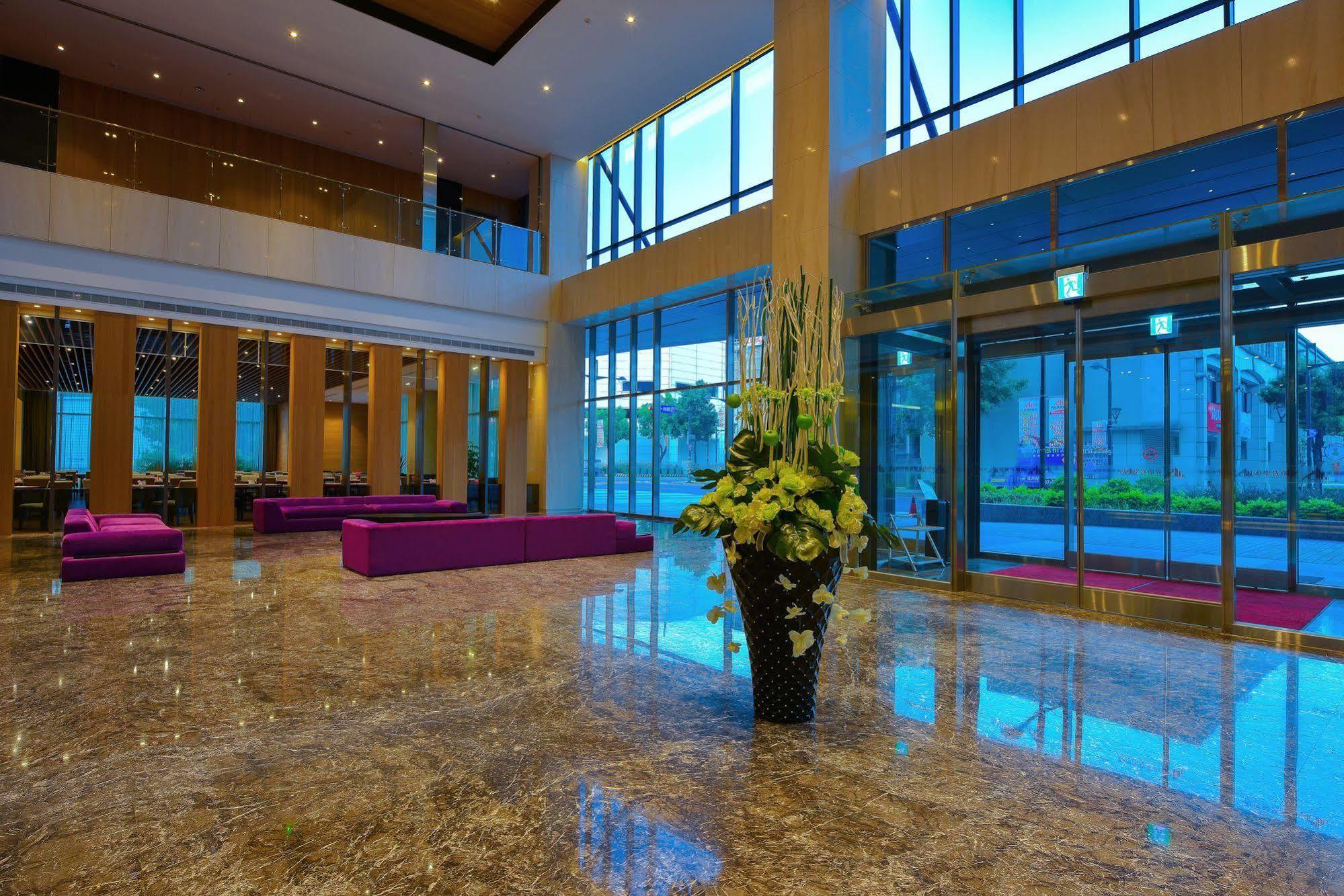 Grand Royal Hotel Тоуфень Екстер'єр фото