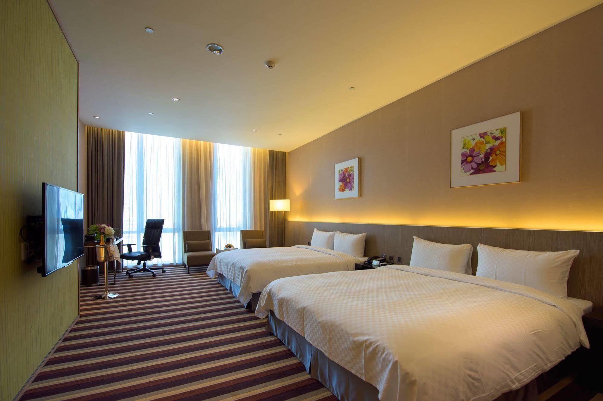 Grand Royal Hotel Тоуфень Екстер'єр фото
