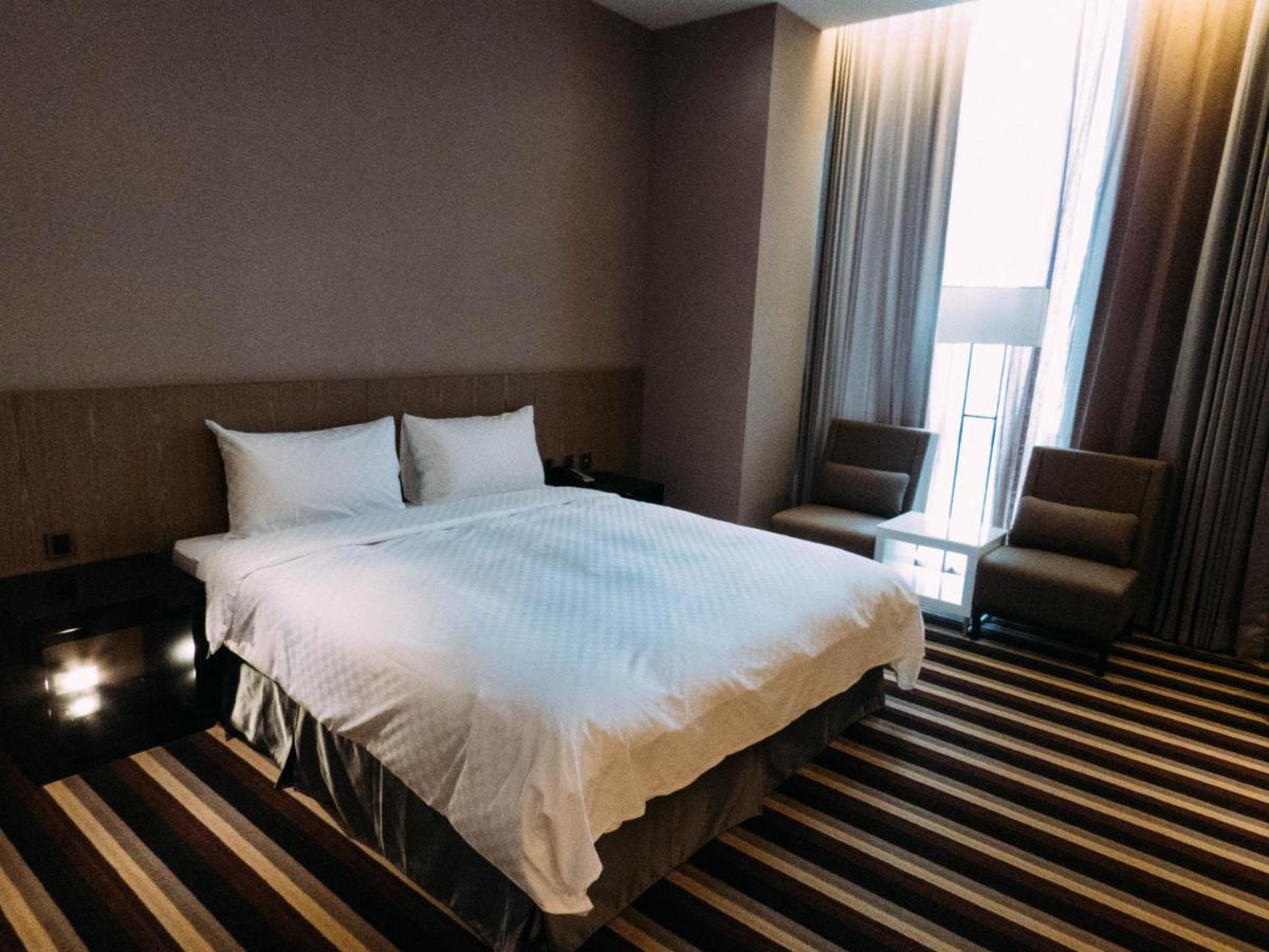 Grand Royal Hotel Тоуфень Екстер'єр фото